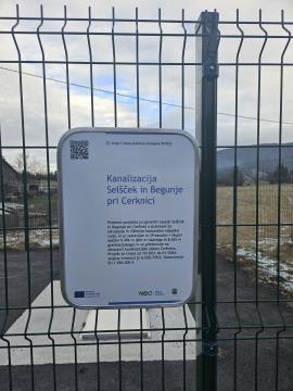 Označevalna tabla Begunje pri Cerknici